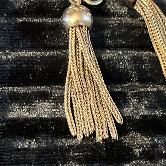 Vintage TARA Silvertone & Goldtone Tassel Clip On Earrings Classic Elegance - Picture 3 of 7